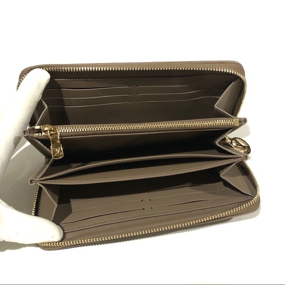 Authentic Louis Vuitton Coussin Monogram  Embossed Lambskin Leather Zippy Wallet - Picture 4 of 16